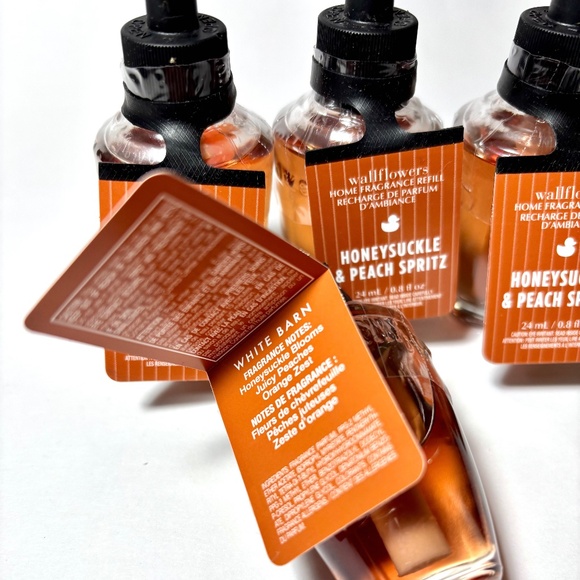 HONEYSUCKLE & PEACH SPRITZ Wallflowers - Picture 2 of 2